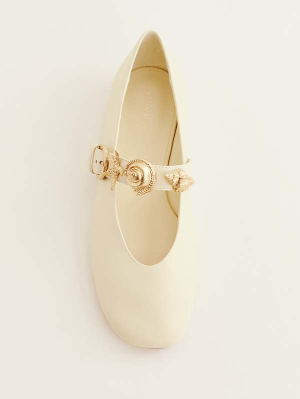 Bethany Ballet Flat - Cream Puff Shells